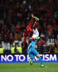 Jonas bezorgt Benfica in extremis belangrijke zege