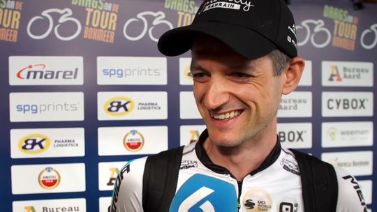 🎥 | Wout Poels plakt er na Ronde van Frankrijk nog een mini-Tour aan vast: 'Dit is zó dicht bij huis'