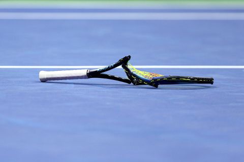 Franse tennisster onthult vreselijk geheim over tenniscoach: 'Hij verkrachtte me 400 keer'