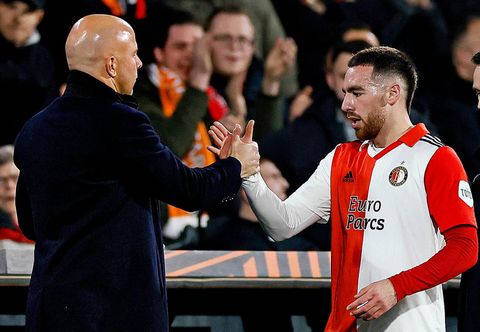 Arne Slot is héél voorzichtig over Klassieker: 'Ook dan is er nog niets beslist'