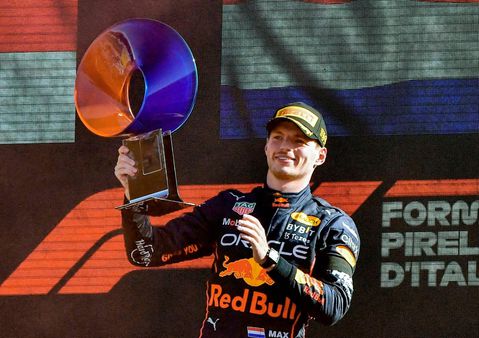 Max Verstappen reist af naar Italië voor 10e zege op rij: 'Ik hoop dat ik de streak kan voortzetten'