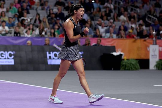 🎥 | Caroline Garcia verslaat Arina Sabalenka en pakt titel op WTA Finals