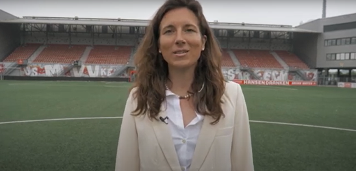 🎥 😂 | Eerste vrouwelijke algemeen directeur in voetbal en dan is DIT de video waarin je haar presenteert?
