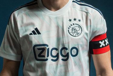 📸 | Dit is het nieuwe Ajax-uitshirt: lijkt-ie op jouw WISKUNDE-boek?!