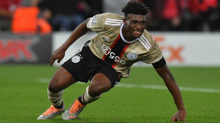 TV-gids: op deze zenders kijk je naar het CL-duel tussen Ajax en Napoli