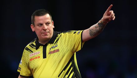 Dave Chisnall smijt zich in thriller voorbij Andrew Gilding op WK darts