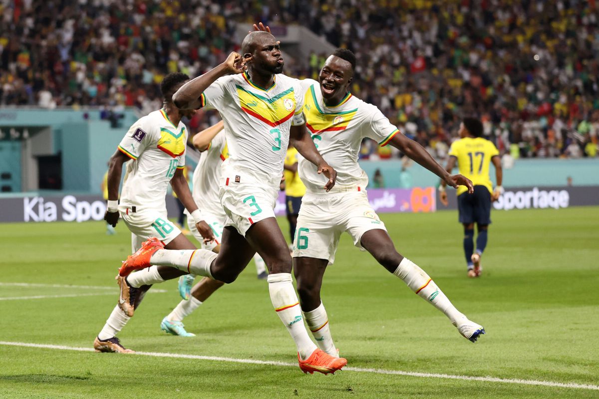 Strijdend Senegal verdiend naar de 8e finales ten koste van onherkenbaar Ecuador