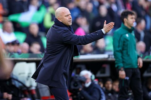 Arne Slot zal rustiger zijn dan tegen Slavia: ‘Ging misschien wat te ver in mijn emoties'