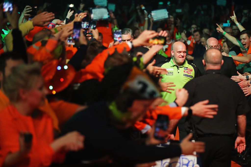 Dit is de tegenstander van Michael van Gerwen bij speelavond Premier League in Ahoy Rotterdam