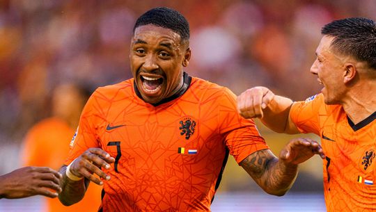 Steven Bergwijn ontwijkt Ajax-vragen subtiel: 'Daarna gaan we kijken'