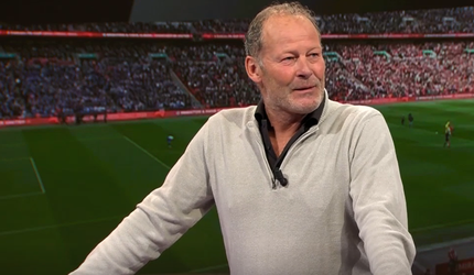 🎥| Danny Blind verrast over detail in contract Jan van Halst: 'Dat is toch zonde'