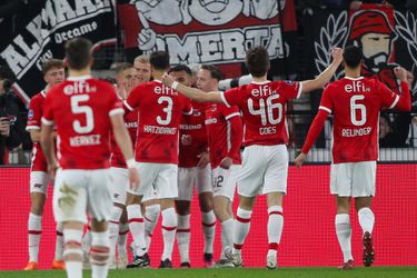 🎥 | Vroege prachtgoal van Karlsson helpt AZ aan overwinning op Groningen