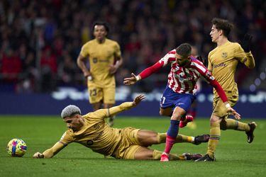 'Supermakelaar wil Yannick Carrasco bij Barcelona stallen in ruil voor Memphis Depay'