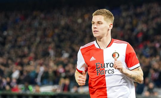 Ramon Hendriks tot 2025 bij Feyenoord: ‘Bij deze club wil ik slagen’