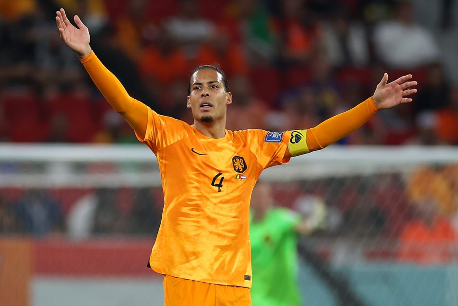 Virgil van Dijk vond ophef over niet dragen OneLove-band maar gedoe: 'Geel is voor mij niet handig'