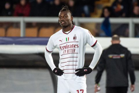 Napoli geniet: concurrent AC Milan verslikt zich in Lecce