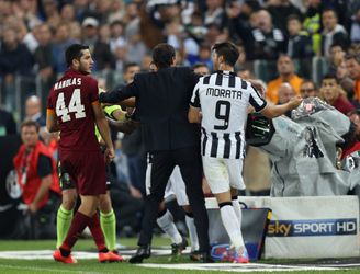 🎥 | Juventus-aanvaller Morata bij wissel: 'Wat heb ik gedaan?', Allegri: 'Kop dicht'