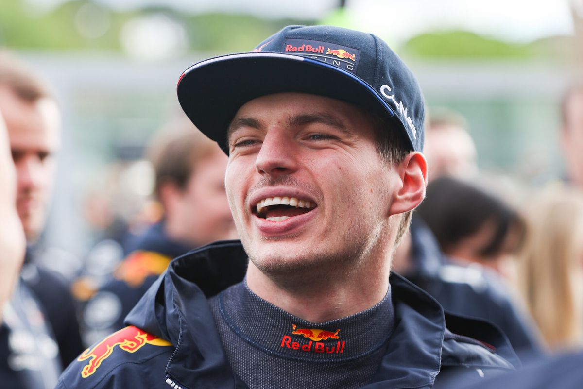 Buitenlandse media in katzwijm na Max Verstappens zege: 'Sensationeel, gewoon perfect'