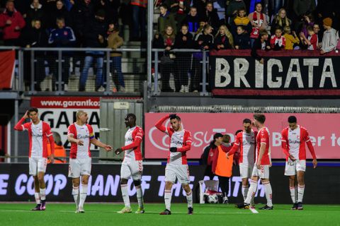 Dit zijn de uitslagen van de KKD: FC Emmen moet nog even wachten op promotie en Almere laat punten voor periodetitel liggen