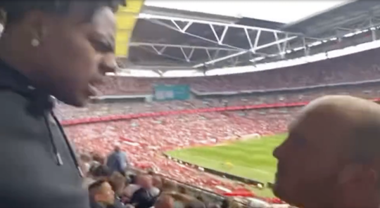 🎥 | YouTuber Speed aangevallen op Wembley