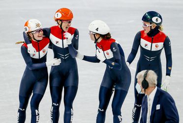 Nederlandse shorttracksters superieur naar aflossingsfinale, Italië verrassend niet