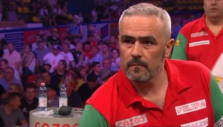 Wat? Portugees gooit slechtste gemiddelde ooit maar is wel door naar 2e ronde World Cup of Darts