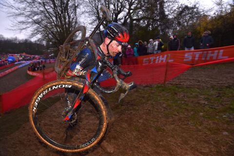 Veldrijder Toon Aerts hangt een schorsing van 2 jaar boven het hoofd na dopingcontrole