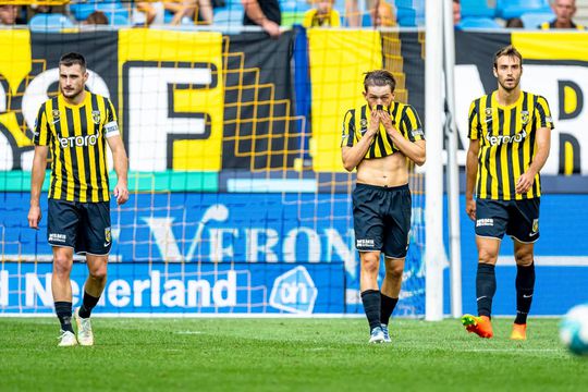 Thijssen bang voor degradatie ex-club Vitesse: 'Iedereen ziet dat zij het niet gaan redden'