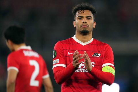 Ajax heeft pech: Owen Wijndal gaat contract bij AZ verlengen