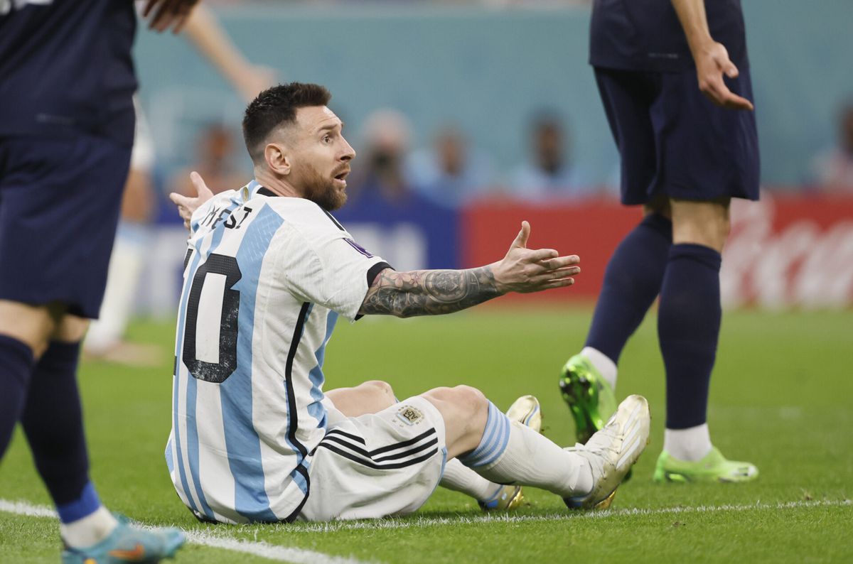 FIFA onderzoekt gedrag Argentinië rond WK-finale: 'Messi en co sloopten wandjes in persruimte'