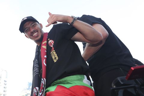 'Manchester United wil Donny van de Beek ruilen voor Ismael Bennacer van Milan'