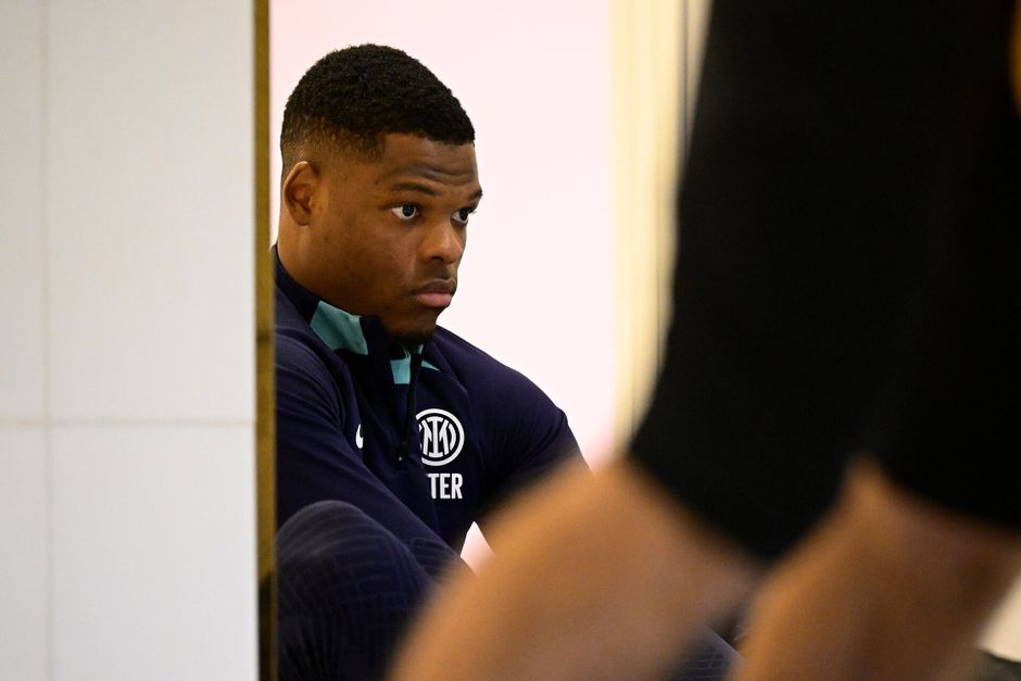 'Denzel Dumfries kan deze winter nog naar topclubs in de Premier League'
