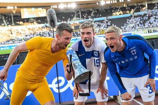 🎥 | Ziek! Invaller Daniel Hakans maakt hattrick voor Finland tijdens 2e (!) interland