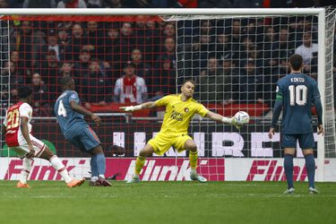 Feyenoord haalt keeper van 'redding van het seizoen' definitief binnen