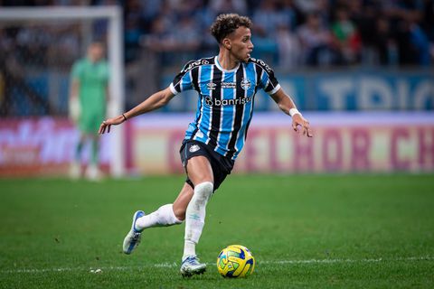 'Feyenoord wil middenvelder Bitello overnemen van Gremio'