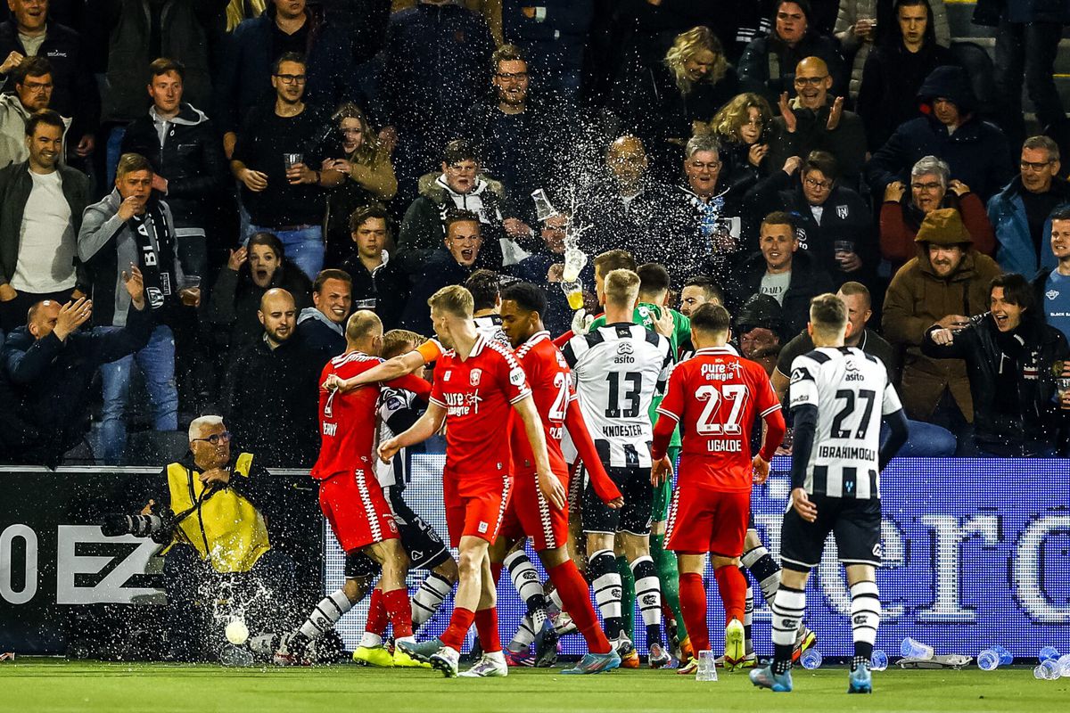 Heracles Almelo-supporter aangehouden voor mishandeling Twente-speler Vaclav Cerny