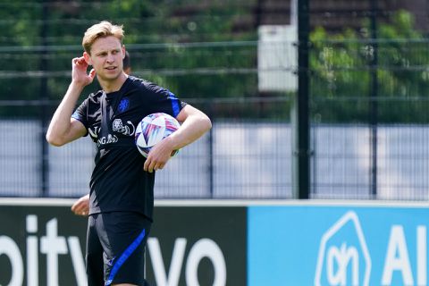 Here we go! 'Manchester United opent de gesprekken met Barcelona over Frenkie de Jong'