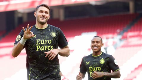 Check hier de gestoorde cijfers van Santiago Giménez buiten De Kuip in 2023