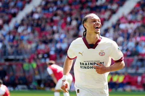 PSV knokt zich op eigen kracht naar plek 2 in de Eredivisie, AZ eindigt als 4e