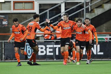 KKD: Koploper Volendam wint, Emmen op koers voor periode en VVV haalt met 5-0 uit bij MVV