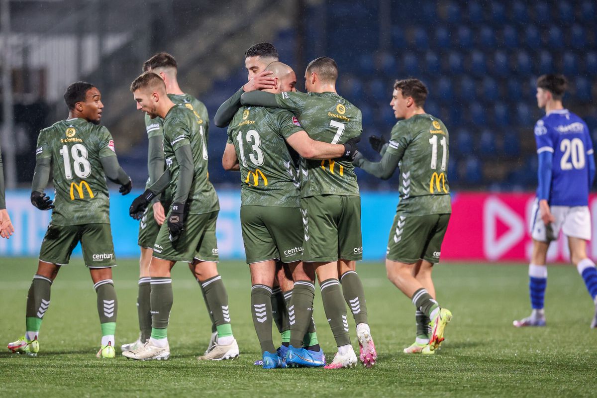 FC Emmen legt druk weer bij top-2 in Keuken Kampioen Divisie