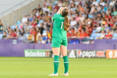 Exit Italië op EK: Tine De Caigny vuurt Red Flames naar historische kwartfinale