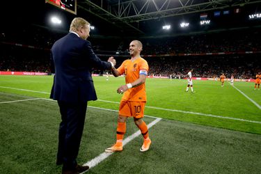 🎥 | Wesley Sneijder ziet rol bij Oranje onder Ronald Koeman wel zitten: 'Ga me daar op richten, mooiste wat er is'
