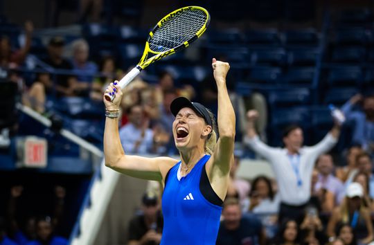 Dat is nog eens een comeback! Caroline Wozniacki wint in New York ook van sterke Kvitova