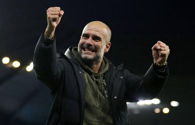 Pep Guardiola blijft 2 jaar langer bij Manchester City om Champions League-succes na te jagen