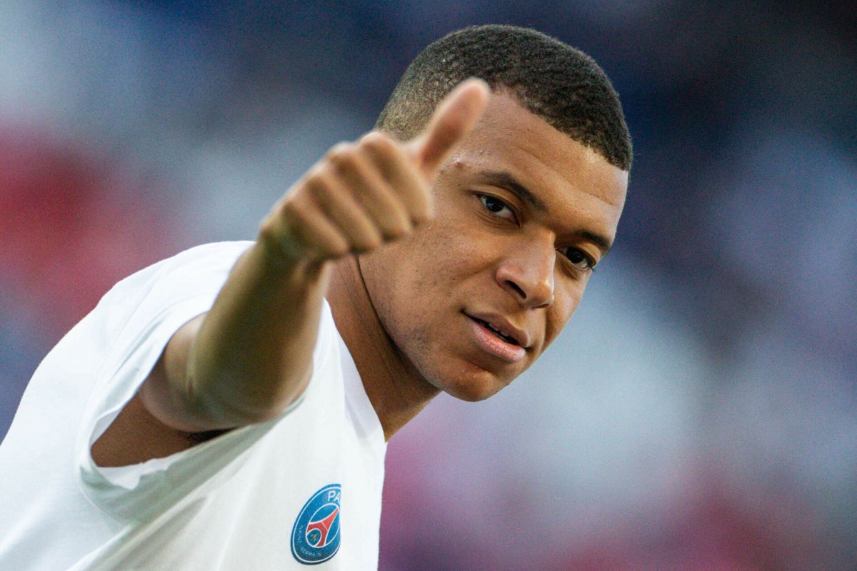 👀 | Kylian Mbappé niet op trainingskamp met PSG