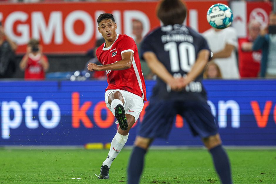 Komt dat schot! Check deze hoge quotering bij een goal van afstand van Reijnders