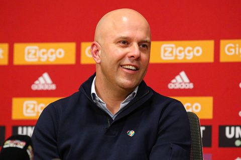 Arne Slot over kansen creëren tegen AS Roma: 'Zoeken naar een speld in een hooiberg'