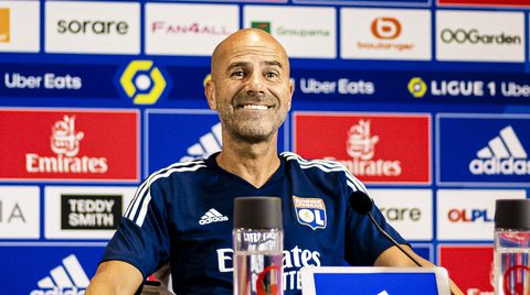 'Onderhandelingen tussen Peter Bosz en PSV in afrondende fase'