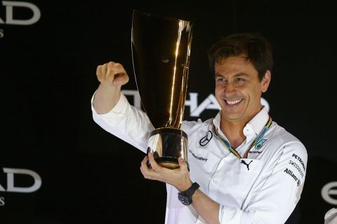 Yes Mikey yes! Mercedes-baas Toto Wolff is miljardair geworden
